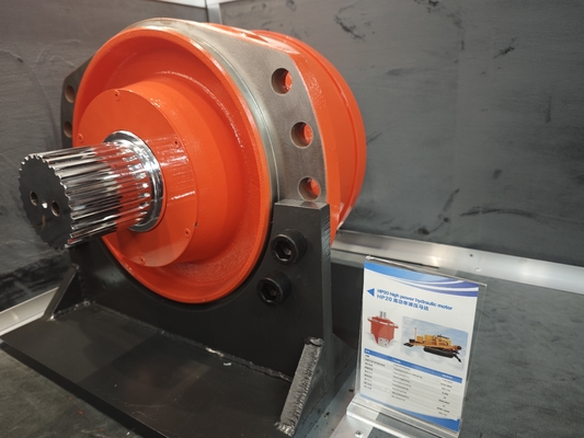 Op maat gemaakte motor met een laag koppel voor industriële toepassingen door HELM TOWER